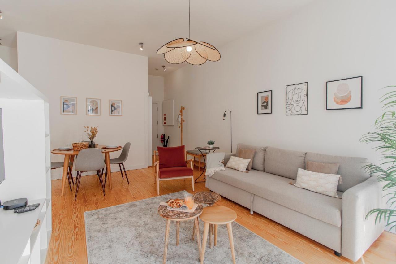 Virtudes Flat W/ Ac & Balcony By Lovelystay Porto Kültér fotó
